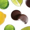 Bănuți de ciocolată neagră cu cremă fondant de lămâie și lime (1kg/120buc) (copie) - imagine 2